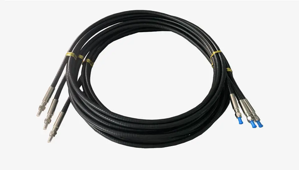 Kabel krosowy światłowodowy SMA905 z ceramiczną ferulą
